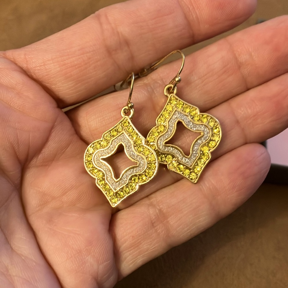 Lane Woods Sparkling yellow gem Earrings